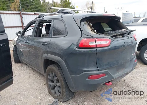 2017 Jeep Cherokee Trailhawk 4X4 z USA, uszkodzony, nr VIN 1C4PJMBS3HW664531